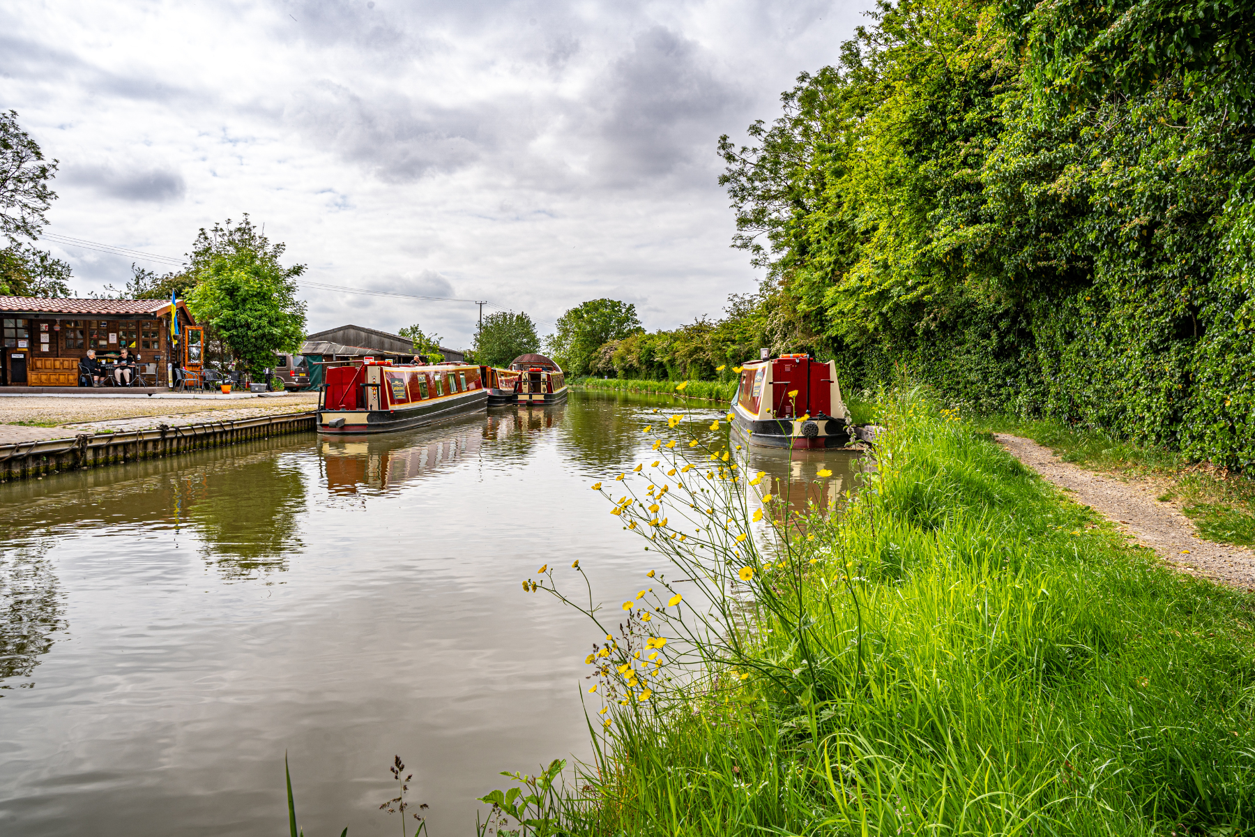 Countryside canal near Stoke Golding
